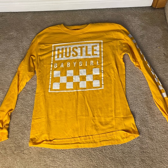 Long Sleeve Graphic Tee - Medium - Picture 1 of 4